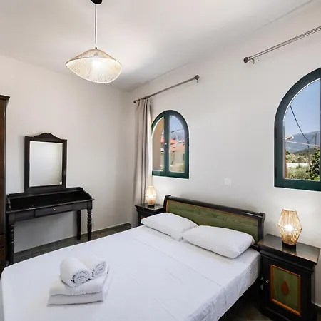Ammos Family Apartment *